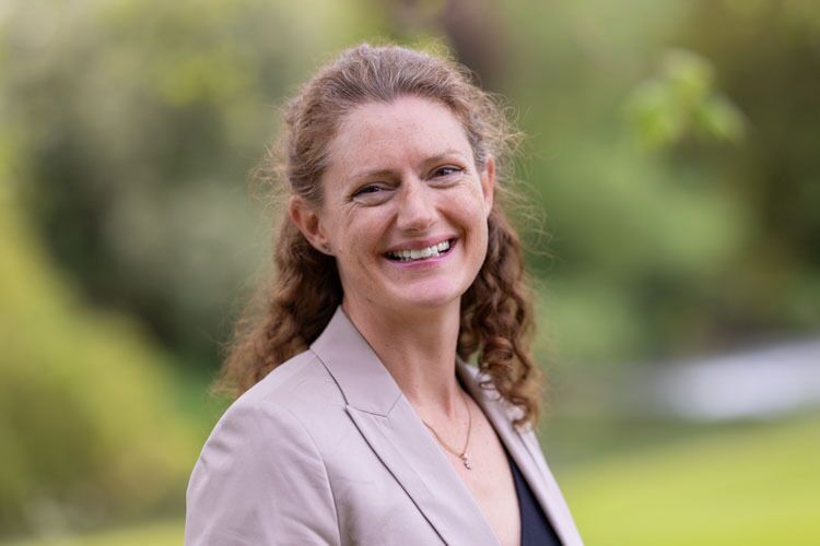 Anna Baker Anna Baker