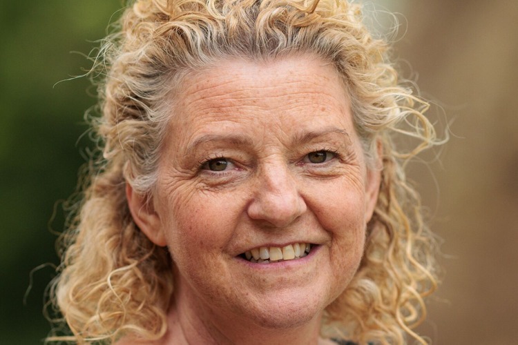 Alison Lagar